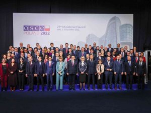 Bakan Çavuşoğlu: “Diplomasiye Bir Şans Verildiğinde Müzakere Yoluyla Çözüm Mümkün”