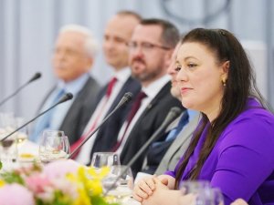 Çin’den İ̇ngiltere’ye “İç İşlerine Müdahale” Suçlaması