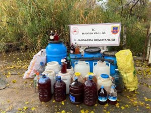 Manisa’da Bin Litre Sahte Alkol Ele Geçirildi