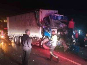 Susurluk’ta Trafik Kazası, 1 Kişi Yaralı 1 Kişi Ölü