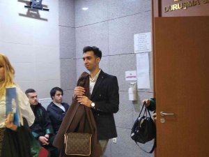 Eski Sevgilisini Darp Ettiği İddia Edilen Şarkıcı Çağatay Akman Hakim Karşısında