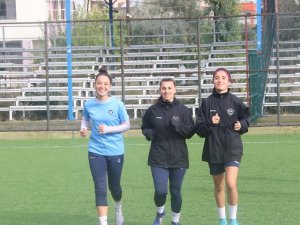 Adana Demirspor Kadın Futbol Kulübü’nde Antalyaspor Maçı Hazırlıkları