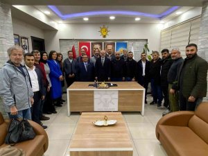 Ak Parti Efeler’e 208 Yeni Üye Katıldı