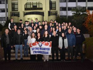 Liseli Öğrenciler Kültür Gezisi İçin Ankara’ya Uğurladı