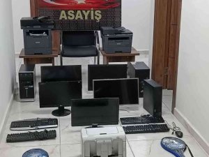 Batman’da Okullardan 120 Bin Tl Değerinde Malzeme Çalan 3 Kişi Tutuklandı