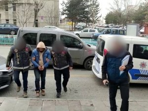 Delil Bırakmamak İçin Güvenlik Kamerasını Bile Çalan Hırsız Polisten Kaçamadı
