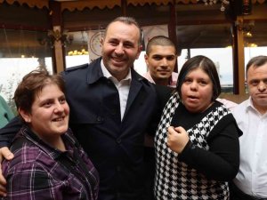 Tutuk, Engellilerle Bir Araya Geldi