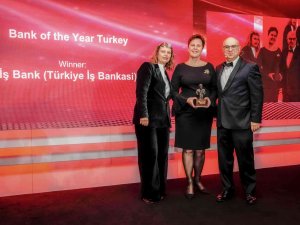 İ̇ş Bankası’na ’Yılın Bankası’ Ödülü