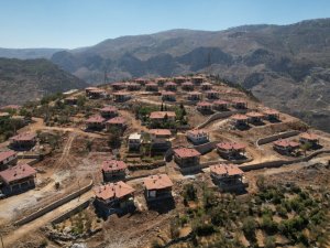 Antalya’da Yangından Etkilenen Vatandaşlar İçin Yapılan 297 Konutun Kuraları Yarın Çekiliyor