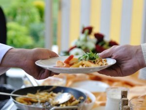 Endüstriyel Yemek Sektöründe Eyt Tedirginliği