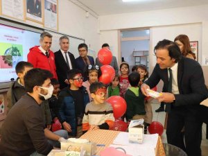 Sağlıklı Çocuklar Şenliği’nde Doyasıya Eğlendiler