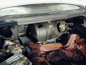 Aracının Lpg Tankını Sökerken Ölümden Döndü