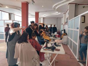 Engelli Vatandaşlar Ücretsiz Tıraş Oldu