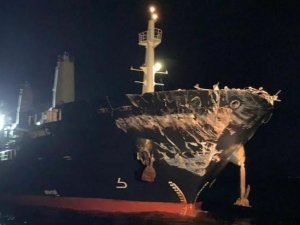 İ̇stanbul Boğazı’nda İki Geminin Çarpıştığı Kaza Anbean Cep Telefonu Kamerasında