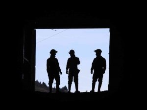 Gümüşhane’de 3 Kardeş Yer Altında Ekmek Kavgası Veriyor