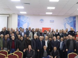 Büyükşehir’den 16 İlçede 714 Muhtara Eğitim
