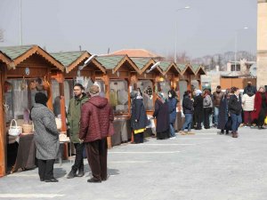 Talas, ‘Maharetli Ellerle’ Kışa Merhaba Diyor