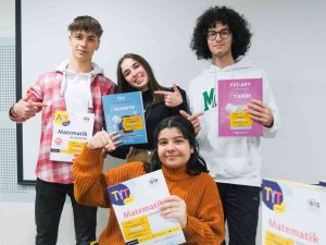 Yks Ve Lgs Adaylarına 92 Bin Ücretsiz Yardımcı Kaynak Kitap