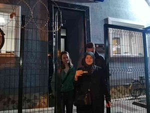 "İ̇nsanlık Ölmemiş" Dedirten Hareket...
