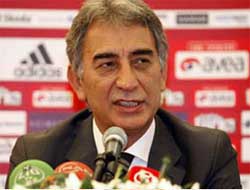 Galatasaraylılara şimdiden müjdeyi verdi