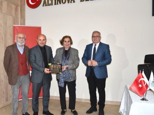Gülsen Tuncer Ayçar, Altınovalılarla Söyleşide Buluştu