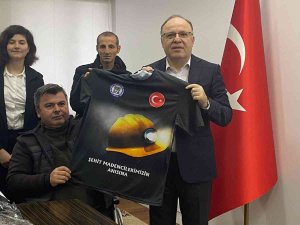 Tutulmaz, "Sevgi Bütün Engelleri Kaldırır"