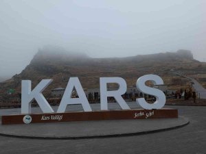 Kars’ta Kartpostallık Sis Manzarası