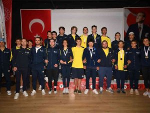 Fenerbahçe Yelken’den Tarihi Başarı