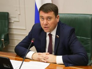 Rus Senatör Abramov: "Rus Petrolüne Tavan Fiyat Uygulanmasının Avrupa İçin Korkunç Sonuçları Olacak"