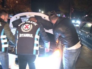 Kadıköy’de Yeni Aldığı Otomobille Denetime Takıldı, Cezayı Yedi