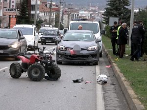 Otomobilin Çarptığı Atv Sürücüsü Ağır Yaralandı