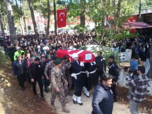 Şehit Komiser Yardımcısı Tülek, Memleketinde Son Yolculuğuna Uğurlandı