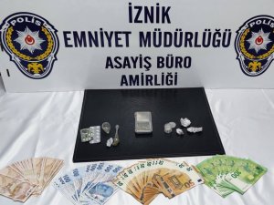 İ̇znik’te Uyuşturucu Operasyonu: 2 Gözaltı