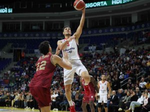 Basketbol Süper Ligi: Bahçeşehir Koleji: 79 - Galatasaray Nef: 86
