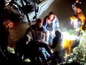Yağmurda Kontrolünü Kaybettiği Otomobili İle Ağasar Deresi’ne Uçtu: 1 Yaralı