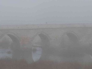 Tarihi Kentte Sis Etkili Oluyor