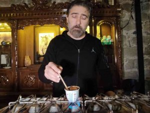 Bu Kahve Cezvesiz Pişiyor, Tadı Dillere Destan