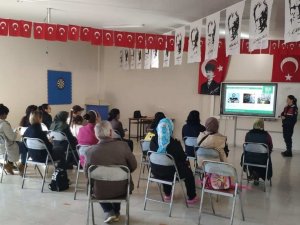 Jandarma Ekipleri Öğrenci Velilerini Bilgilendi