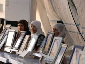 Evlat Nöbetindeki Baba: “Mücadelemiz Gün Geçtikçe Olumlu Sonuç Veriyor”