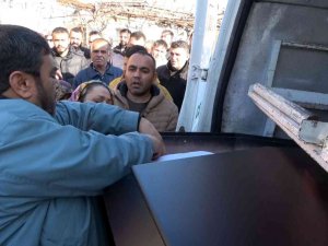 Öldürülen 15 Yaşındaki Kız Gözyaşlarıyla Toprağa Verildi