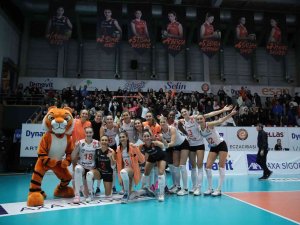 Sultanlar Ligi: Eczacıbaşı Dynavit: 3 - Kuzeyboru: 0