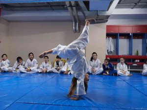 Büyükçekmeceli Judocular İlk Sınavlarını Başarı İle Tamamladı