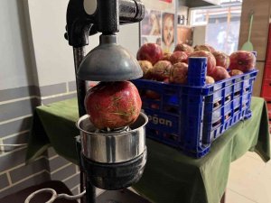 Lezzet Ve Şifa Kaynağı Nar Suyunun Tam Zamanı