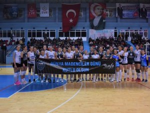 Bozüyük Belediyesi Eğitim Ve Spor Kulübü Ligin İlk Yarısını Namağlup Tamamladı