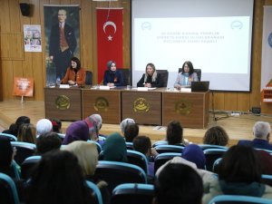 Asü’de Kadına Yönelik Şiddetle Mücadele Paneli