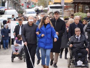 Bilecik’te Engelsiz Yaşam Empati Yürüyüşü Gerçekleştirildi