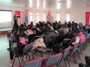 Çmyo Öğrencileri Aıds Hakkında Bilgilendirildi