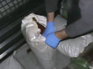 Kamyonetin Kasası Uyuşturucu Deposu Çıktı