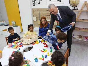 Kibar Gönüllüleri’nden 4 Okula Destek