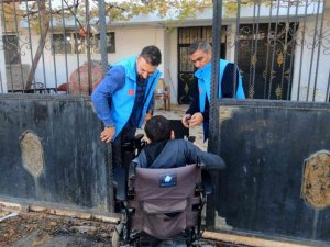Siirt Belediyesinden Engelli Vatandaşlara Akülü Tekerlekli Sandalye Desteği
